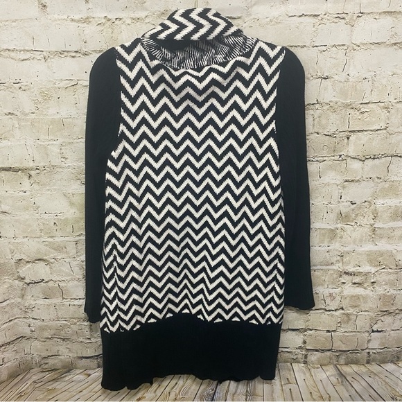 Chicos Cardigan Black White Chevron Retro Rays Contrast Trim - Picture 5 of 5